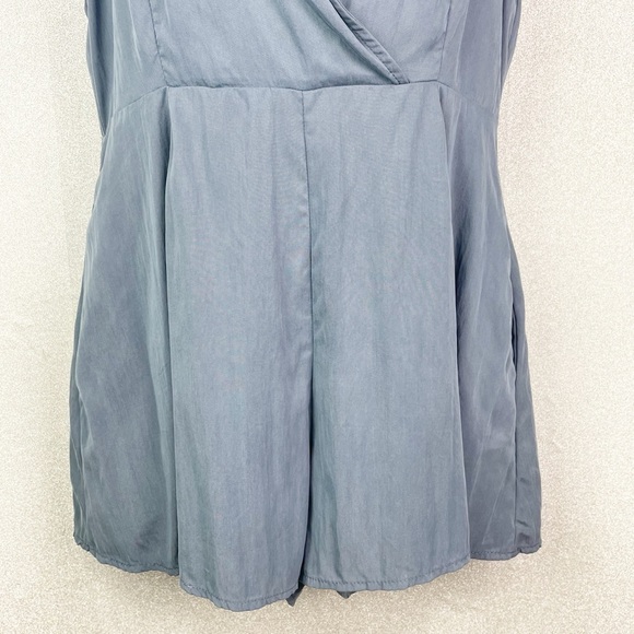 Sadie & Sage Deep V Plunge Romper Shorts Set Soft Indigo Blue NWT Anthropologie - Picture 3 of 12